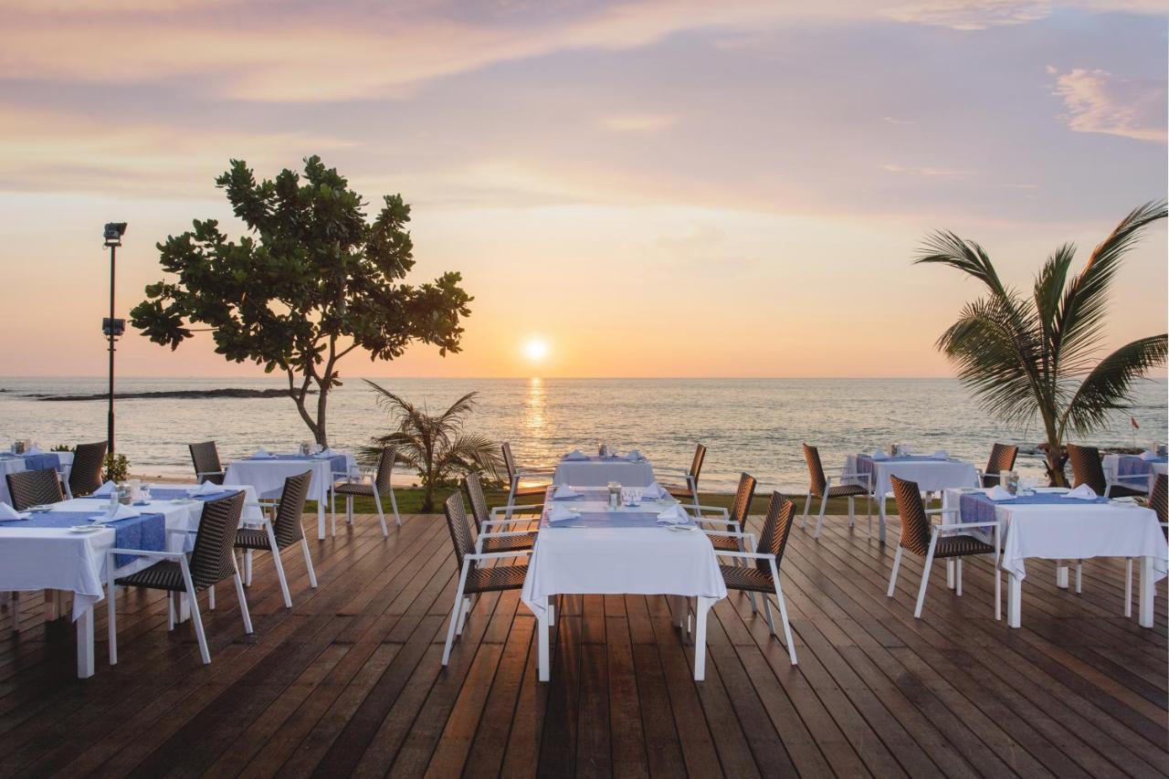 The Sands Khao Lak By Katathani - Sha Extra Plus Exterior foto Sunset at the beach