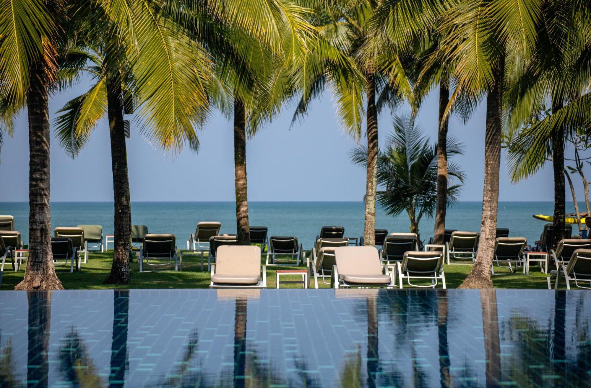 The Sands Khao Lak By Katathani - Sha Extra Plus Exterior foto The beach at the resort